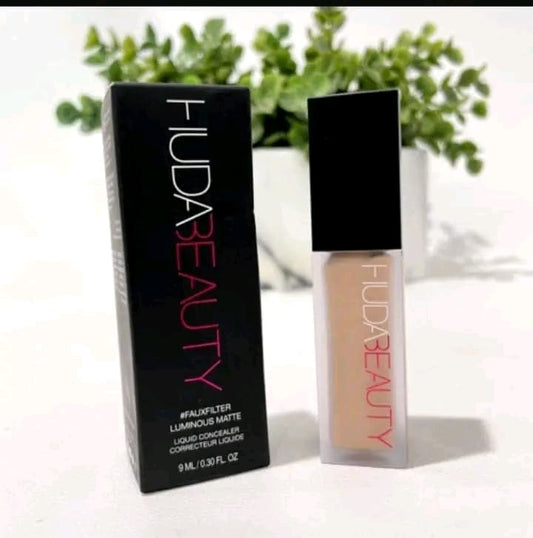 Huda Beauty Makeup Original Foundation Waterproof, Super Long Wear 24hr - Shade 1